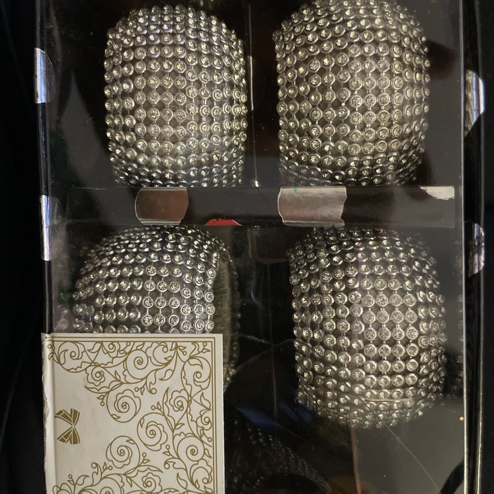 Elegant Silver Beaded Napkin Ring Holders